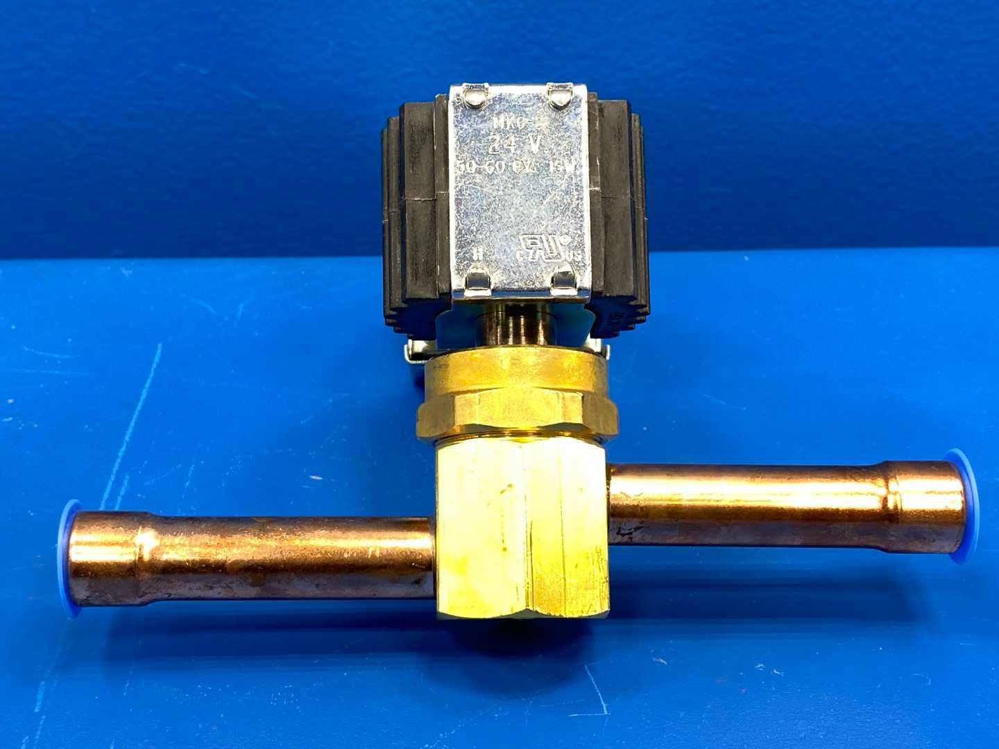 Sporlan Solenoid Valve E10S250-HP, 5/8" ODF Solder Connection, 24/50-60JAQ