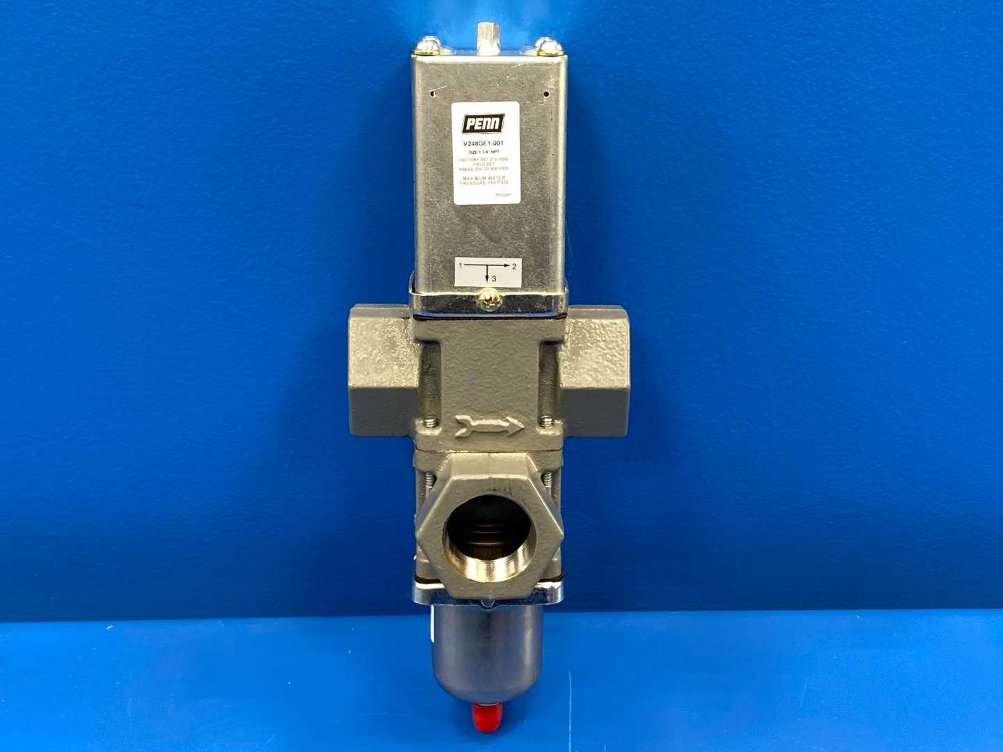 Penn V248GE1-001C, 1-1/4" NTP 3-Way Water Valve 200-400PSIG, 1/4"SAE Male