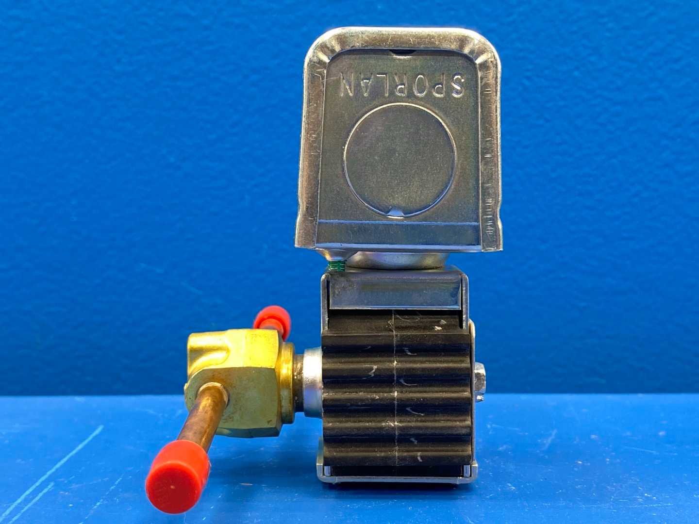 Sporlan Solenoid Valve E2S120-HP (1/4" Solder connections)