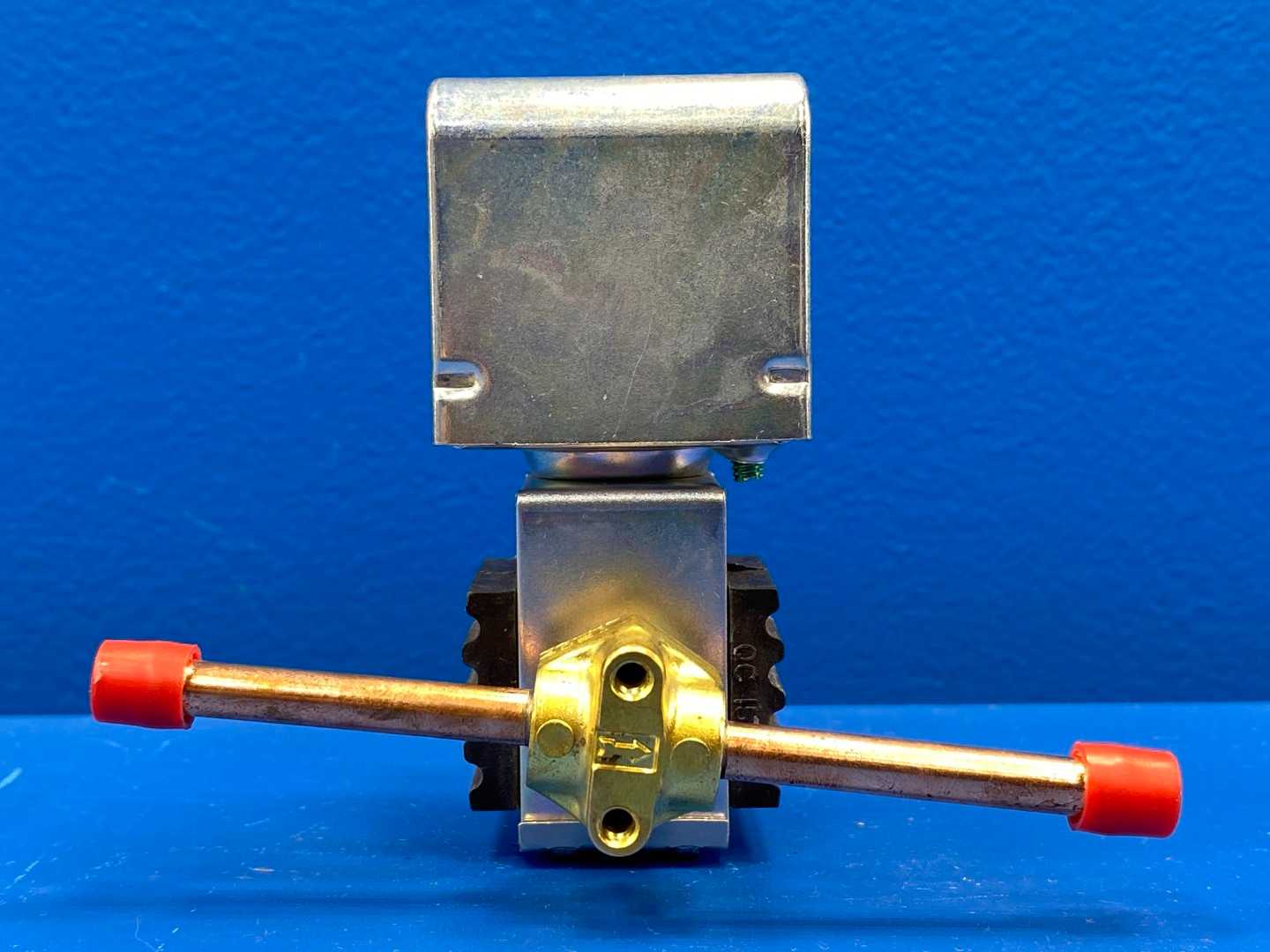 Sporlan Solenoid Valve E2S120-HP 1/4” ODF Solder 24V 60Hz JAQ 1015 PSI MRP HVAC Refrigeration