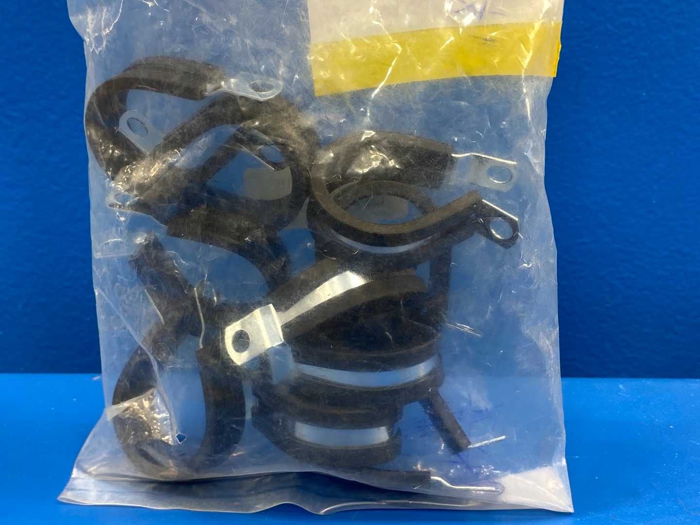 Rubber Insulated Cable Clamps 1-1/8"