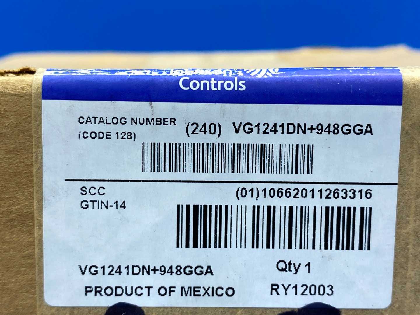 Johnson Controls VG1241DN+948GGA, 1-1/4" 2W Ball Valve, 11.7CV