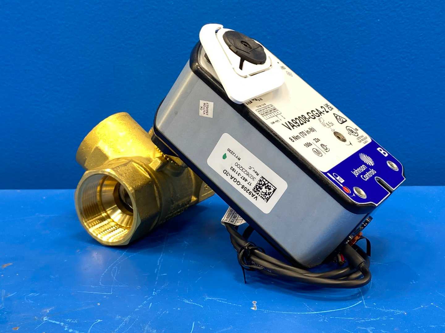 Johnson Controls VG1841EP+948GGA, 1-1/2", 3W Ball Valve, 18.7CV