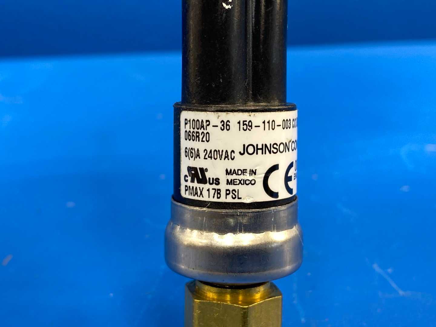 Johnson Controls P100AP-36 Pressure Switch 240VAC 