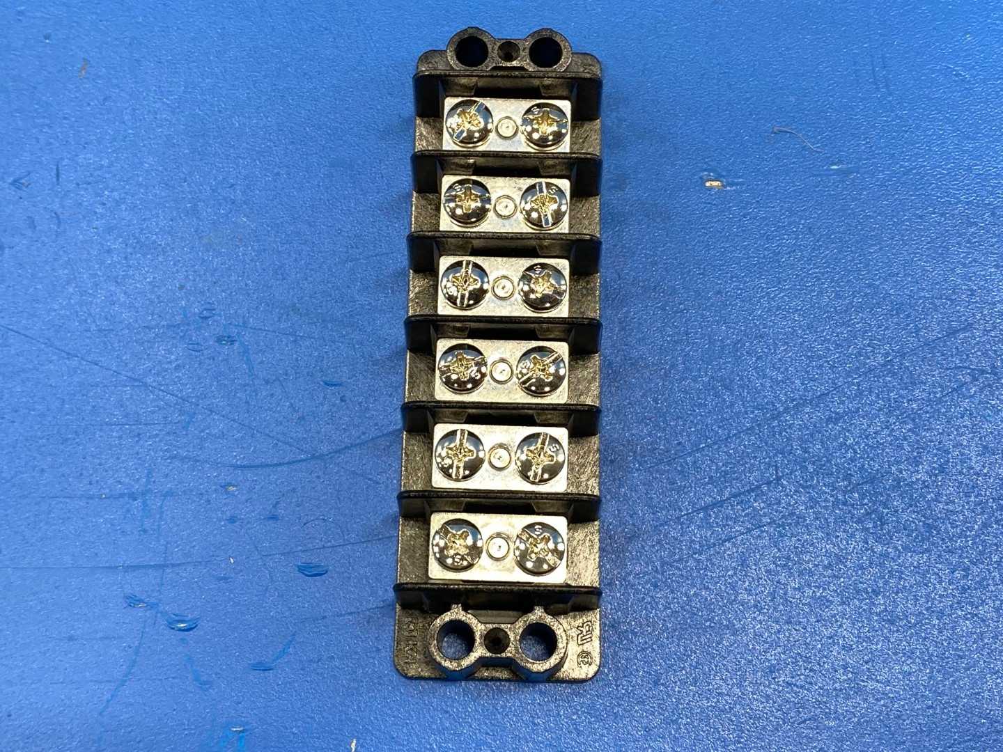 Marathon Special Products 672 RZ 06 Terminal Block Connector 30A 6001AC/DC