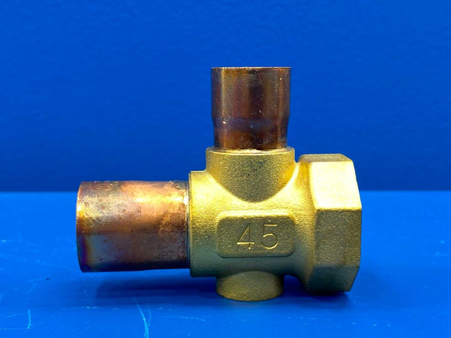 Carel E3V45SWR00 (3/4"-7/8") Electronic Expansion Valve