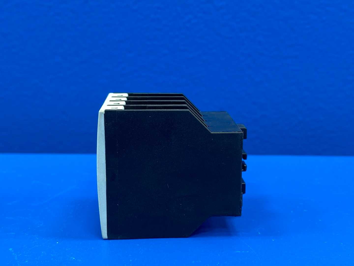 Eaton Auxiliary Contact Module ( DIL-A-XHI11)