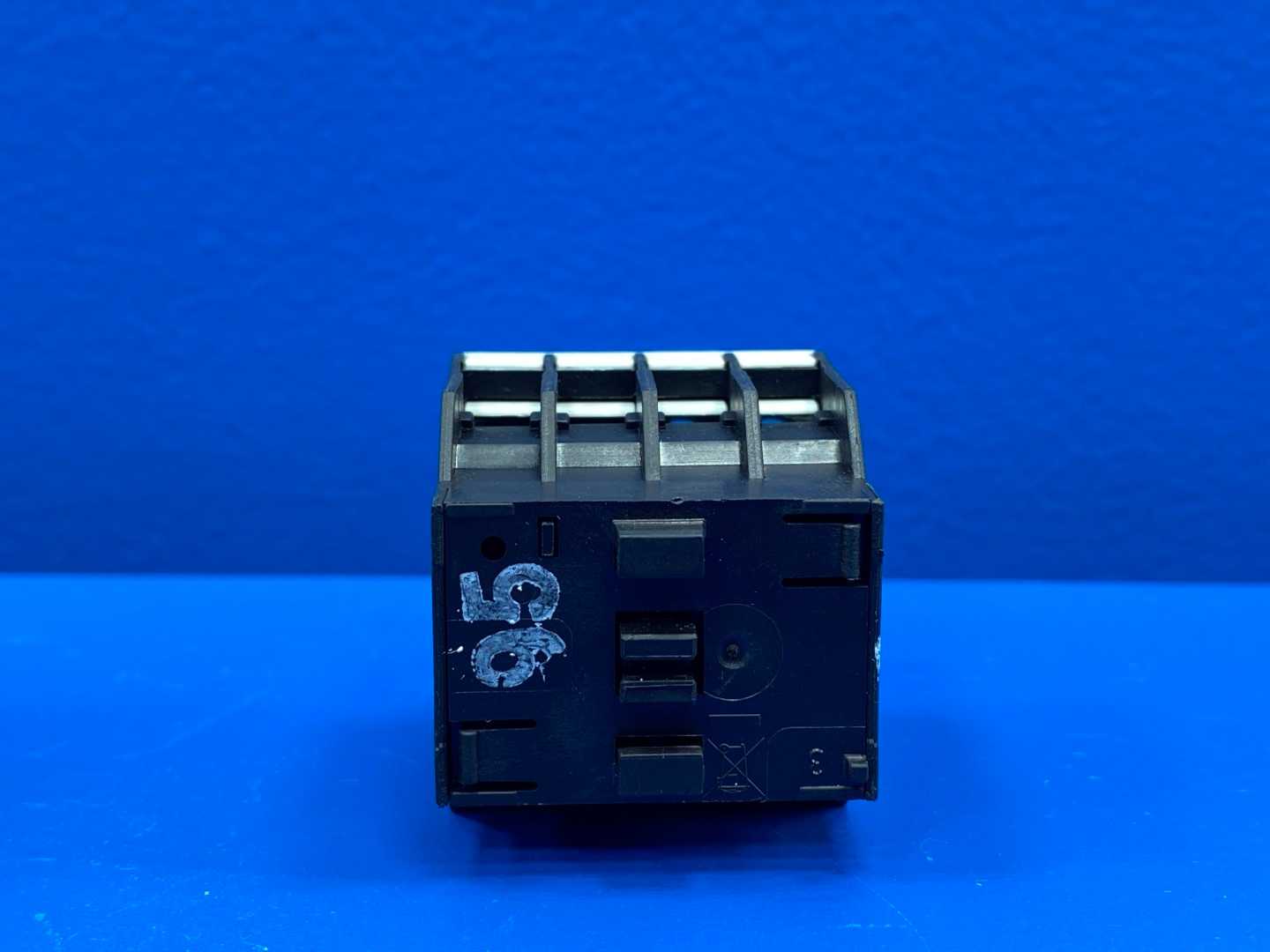 Eaton Auxiliary Contact Module ( DIL-A-XHI11)