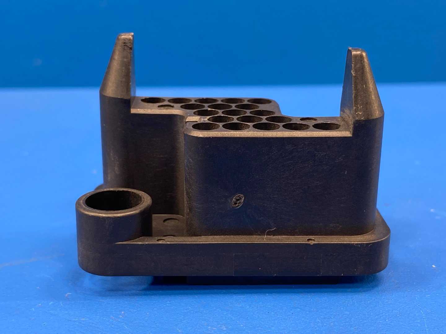 AM Rectangular Connector Housing 208210-2, 19 Position, 5 Rows, 2" Centerline