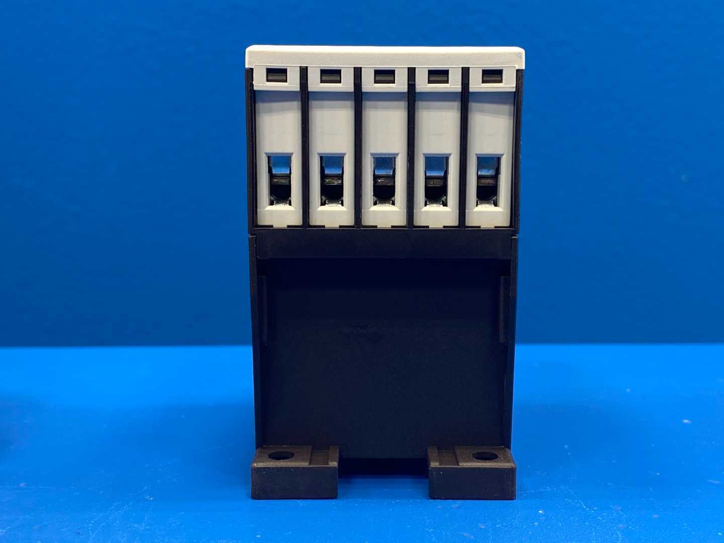 Eaton Contactor XTCE012B01TD, Type DILM12-01, 24VDC