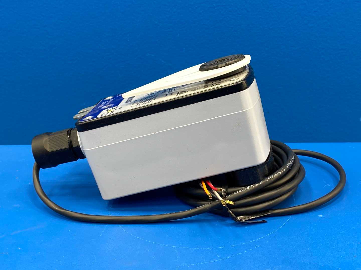 Johnson Controls Electric Ball Valve Actuator VA9203-GGA-2Z, 24VAC, 