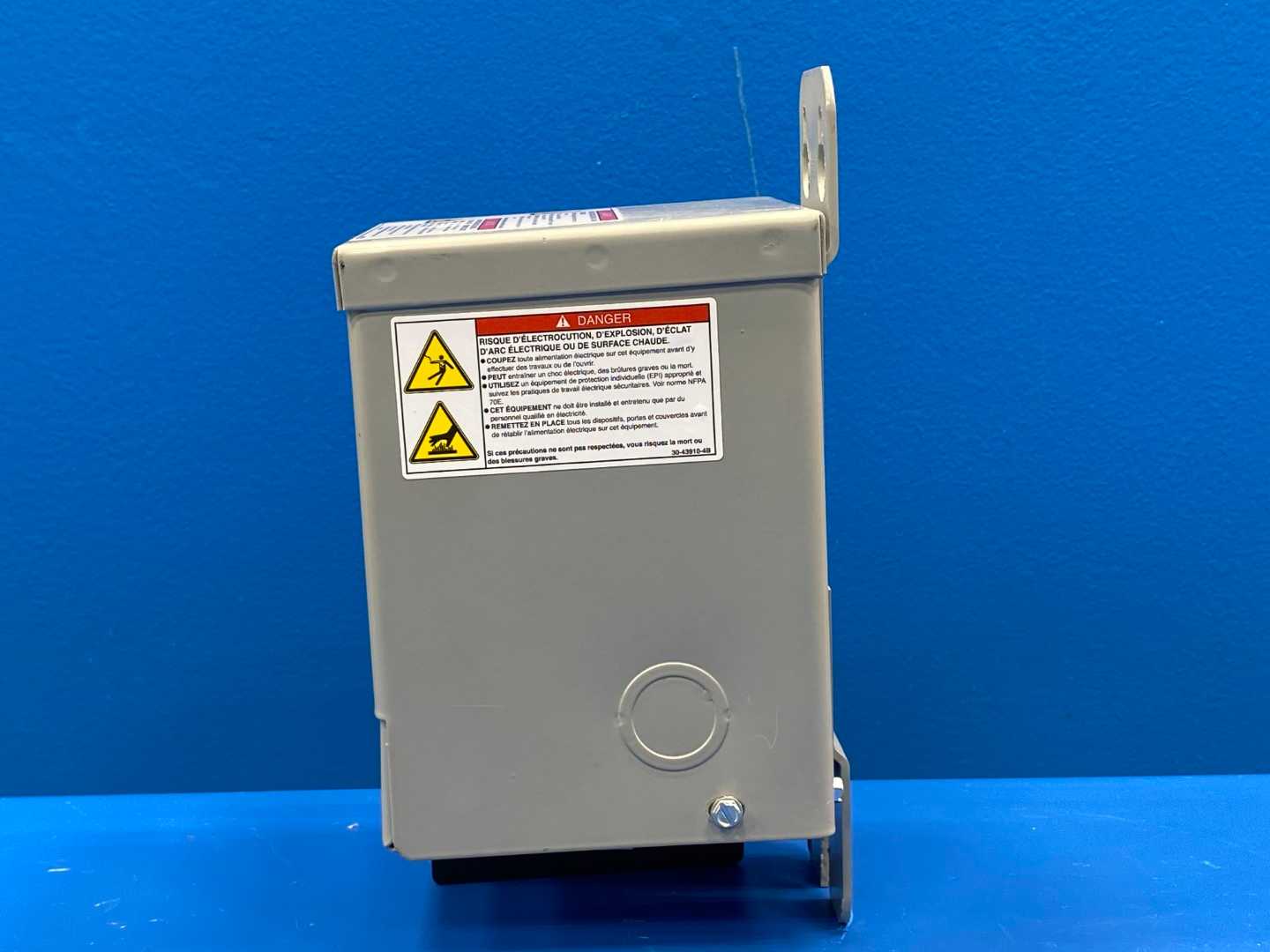 Eaton S20N11P51P Encapsulated Transformer, EP, Single Phase, 240X480-120/240V