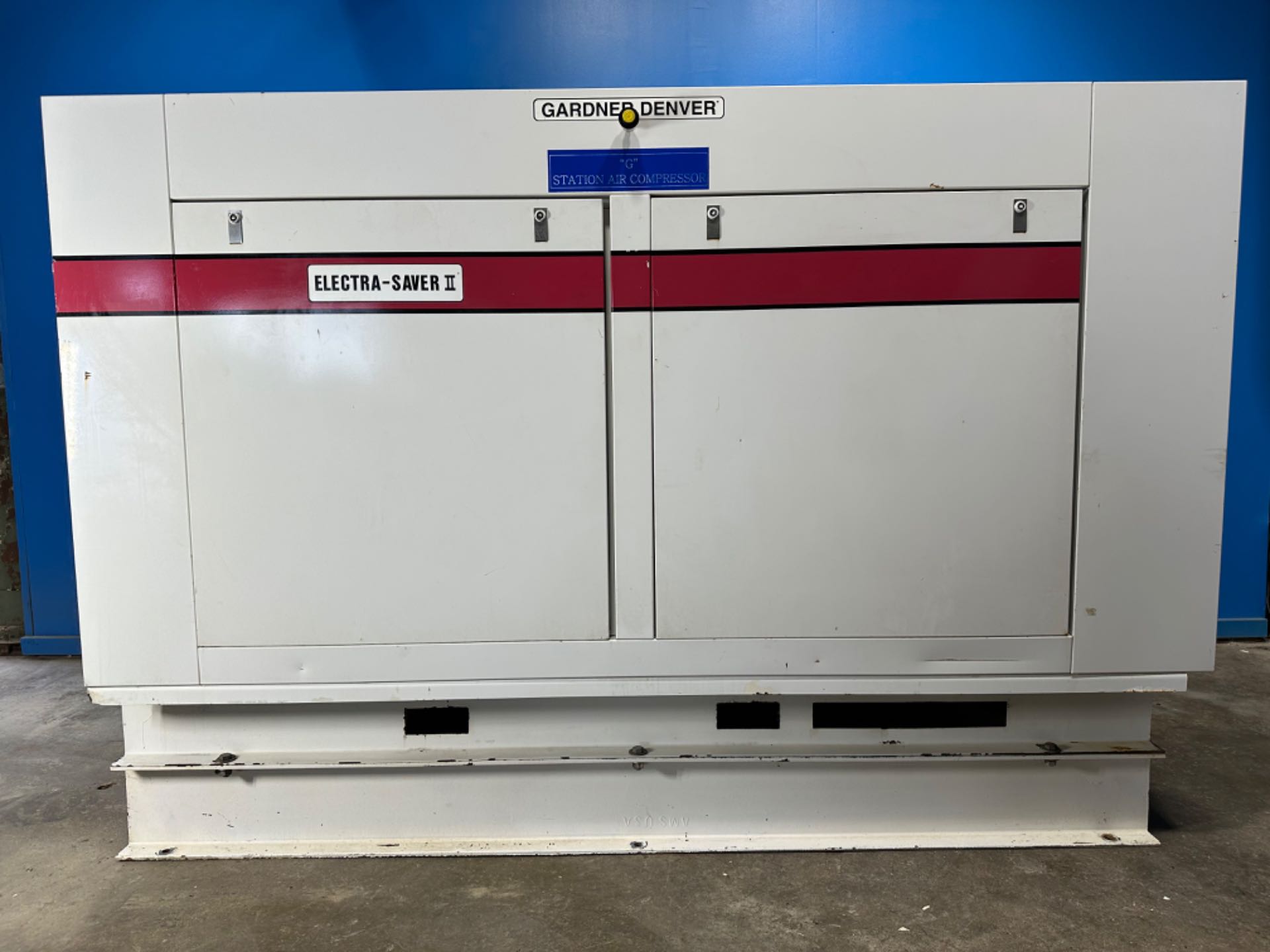 2005 Gardner Denver 200HP Electra Saver EBU99C Rotary Screw Compressor