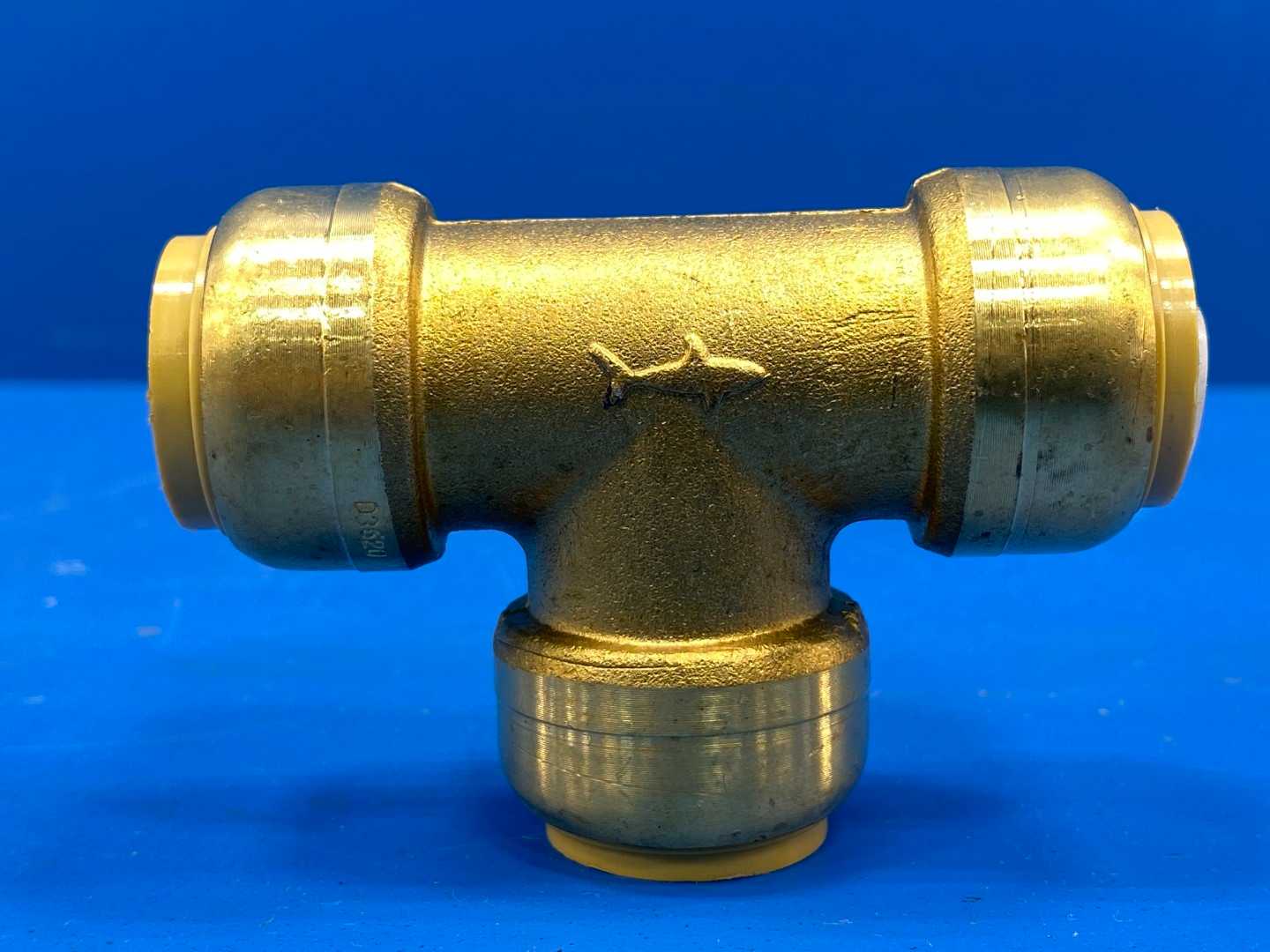  RWC Sharkbite 3/4" x 3/4" x 3/4", TEE, TE, 200 PSI & 200 F