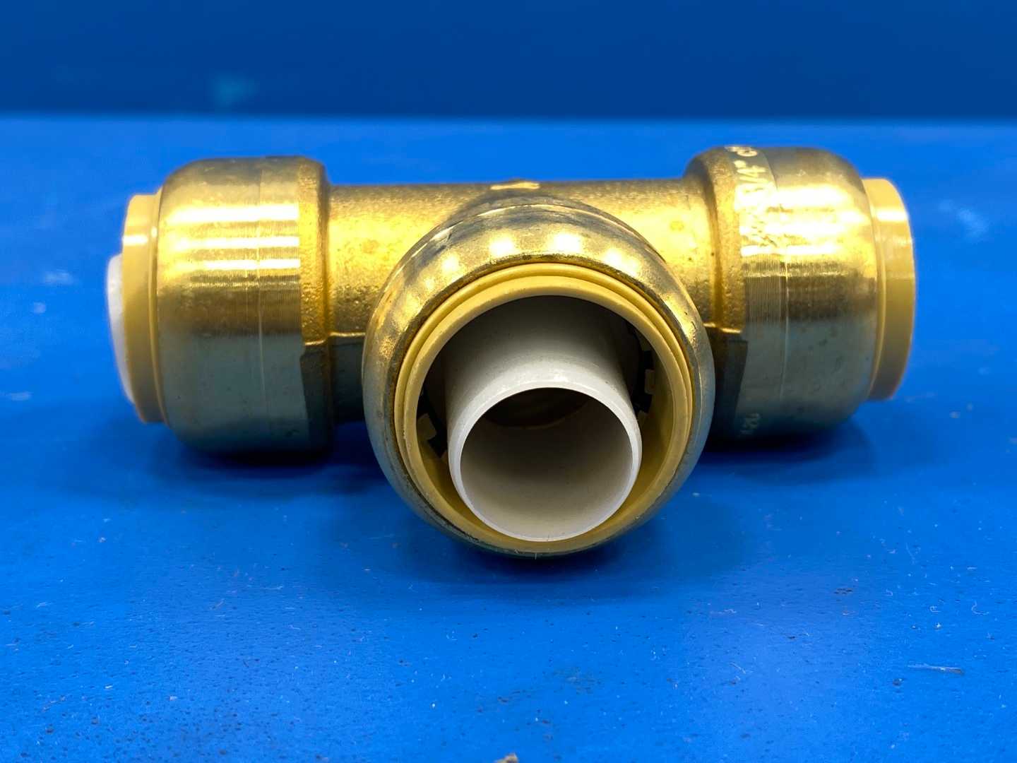  RWC Sharkbite 3/4" x 3/4" x 3/4", TEE, TE, 200 PSI & 200 F