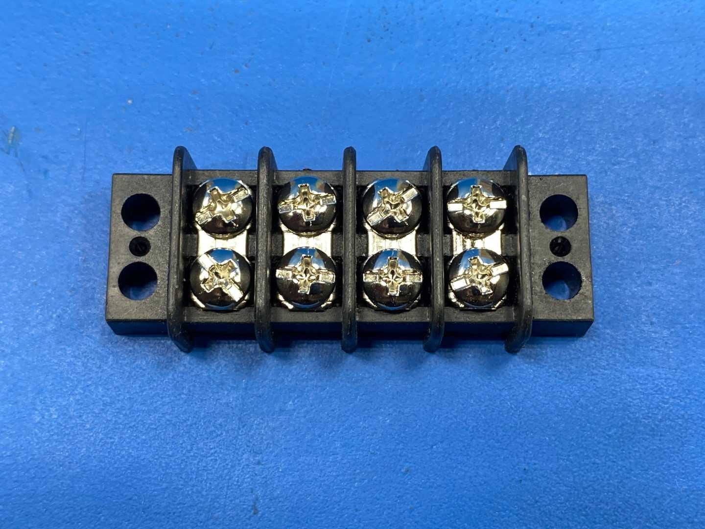 Marathon Special Products 670A RZ 04 PSB Terminal Block Connector 15A, 300V