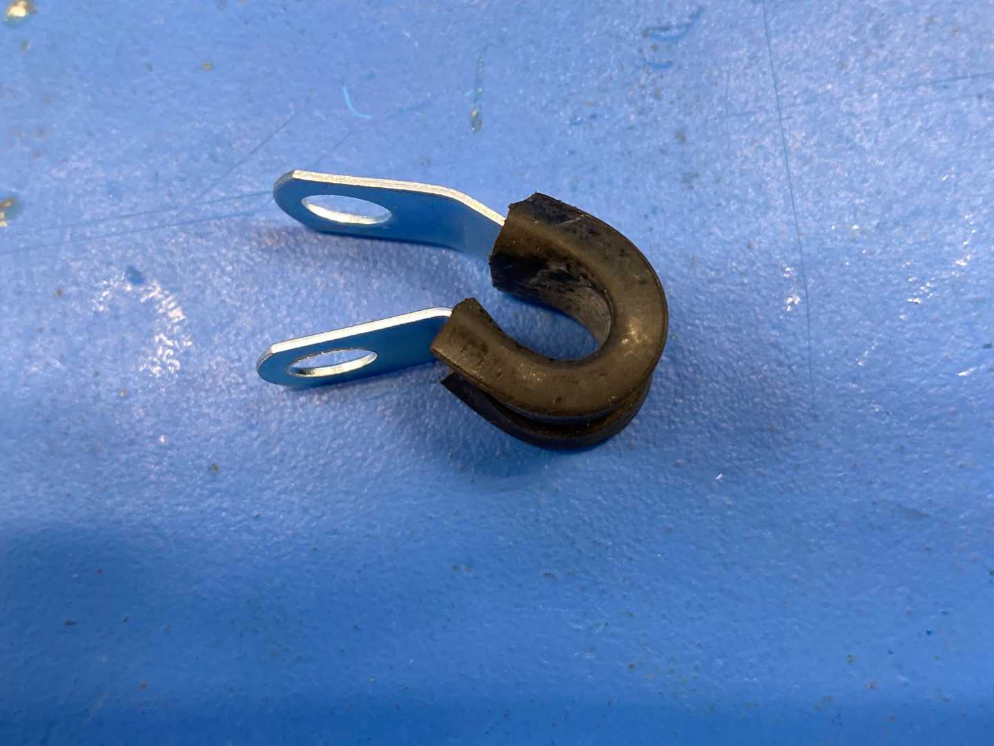 Rubber Insulated Cable Clamps (1/4") 