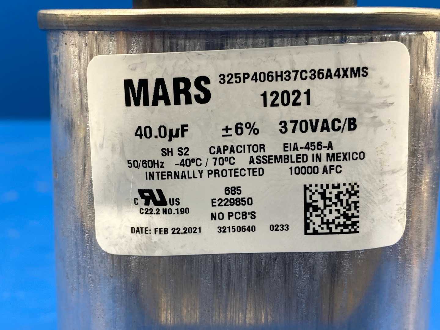 Mars Motor Run Capacitor 12021, (40MFD-370VAC)