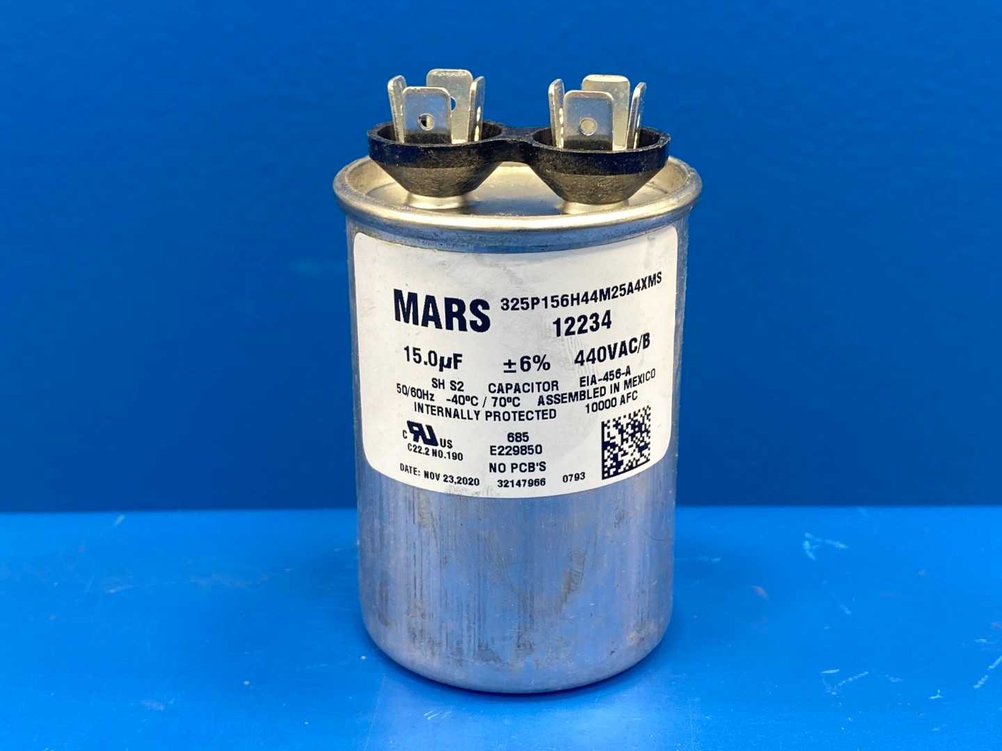 Mars Motor Run Capacitor 12234, 15MFD, 440/370VAC Dual Voltage Rated