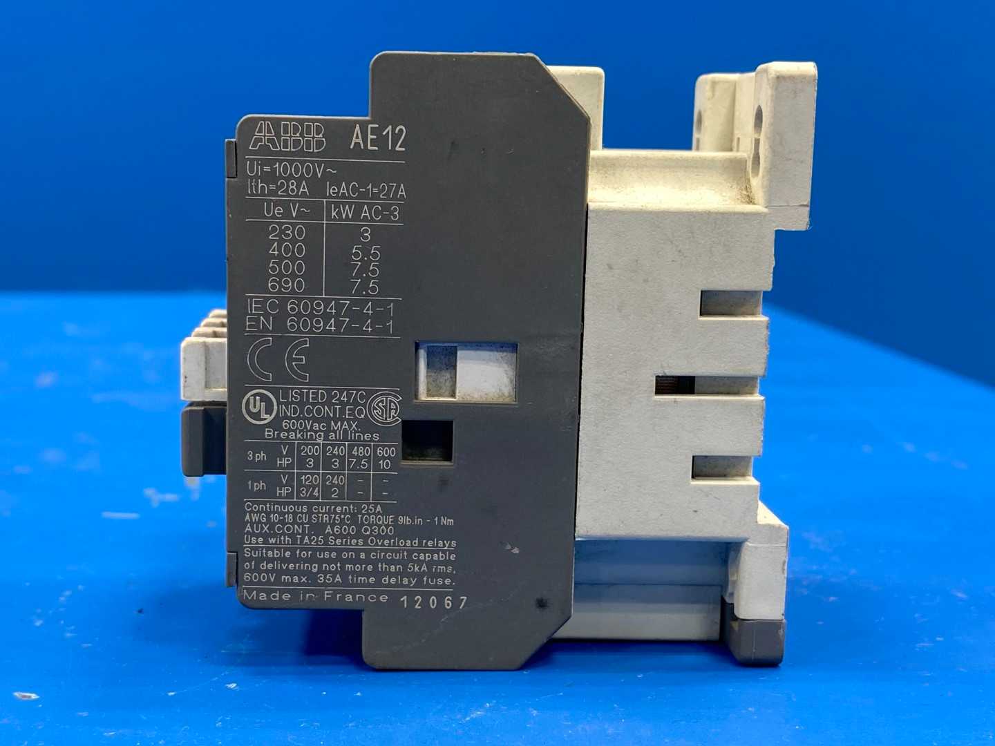 ABB Contactor AE12-30-00, 3Phase, 25A, 600V