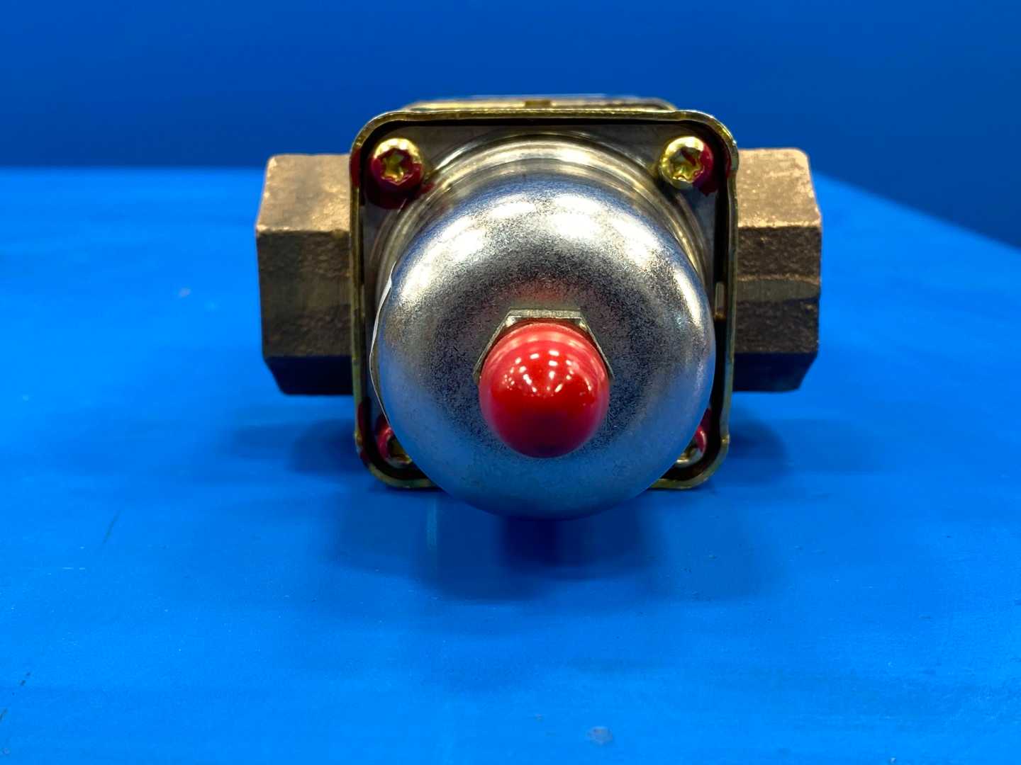 Penn V246GC1-001C, 3/4 NTP Water Valve, 200-400PSI, 1/4 Sae Male 