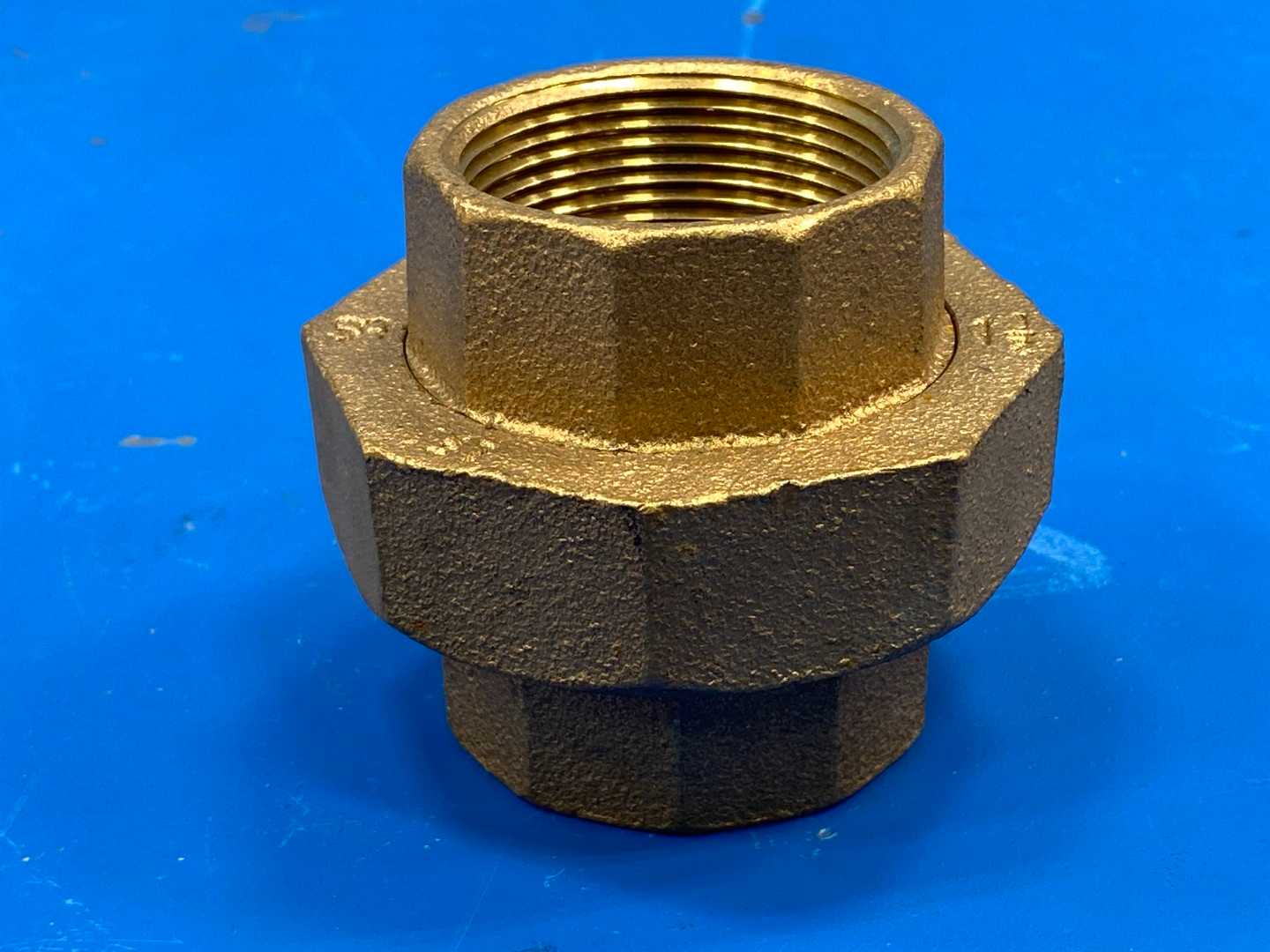 1-1/2" Brass Pipe Union, 125 PSI Rated