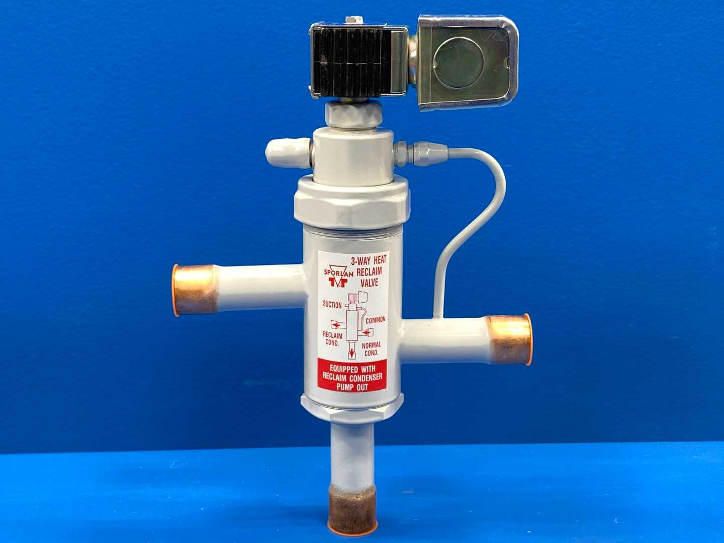 Sporlan 3-Way Heat Reclaim Valve 8D7B-HP, 7/8" ODF, 24/50-60JAQ