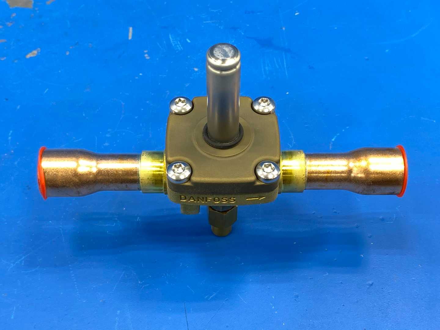 Danfoss Solenoid Valve EVR 8NC, 032L1004, 7/8"ODF, 7/8"ODF 