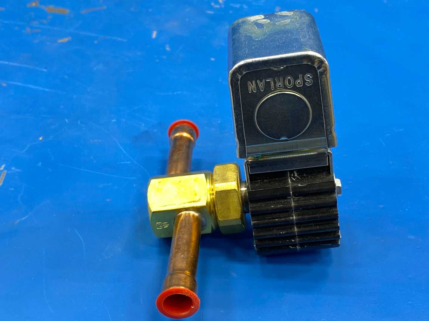 Sporlan Solenoid Valve E9S240-HP, 1/2" ODF Solder Connections, 24/50-60JAQ