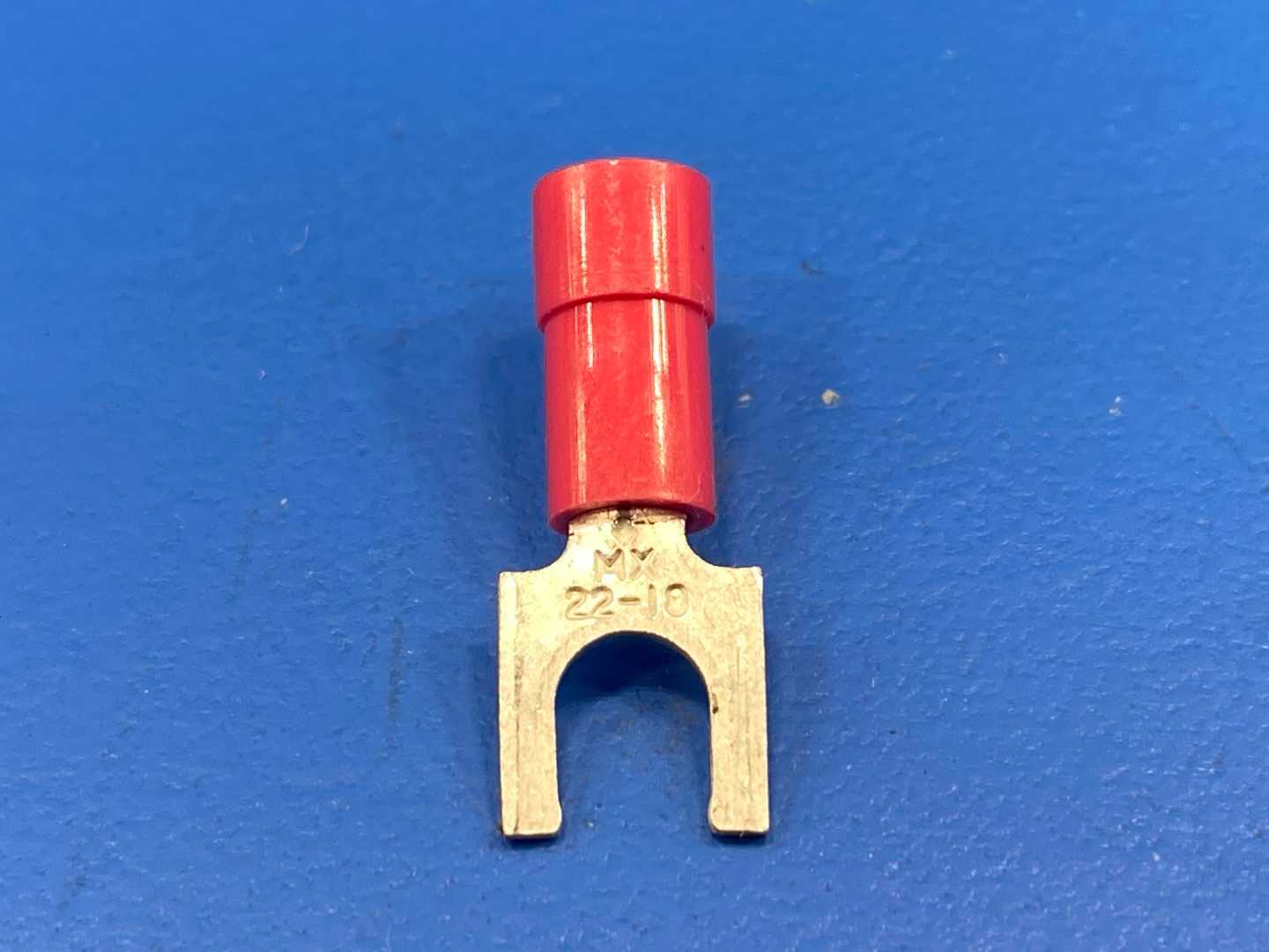 22-10 AWG, Insulated Block Spade Terminal, Red