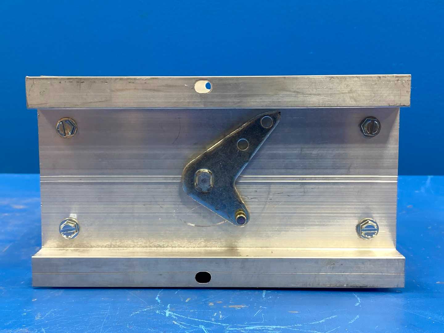 Nailor Industries 2010 Airfoil Blade Control Damper