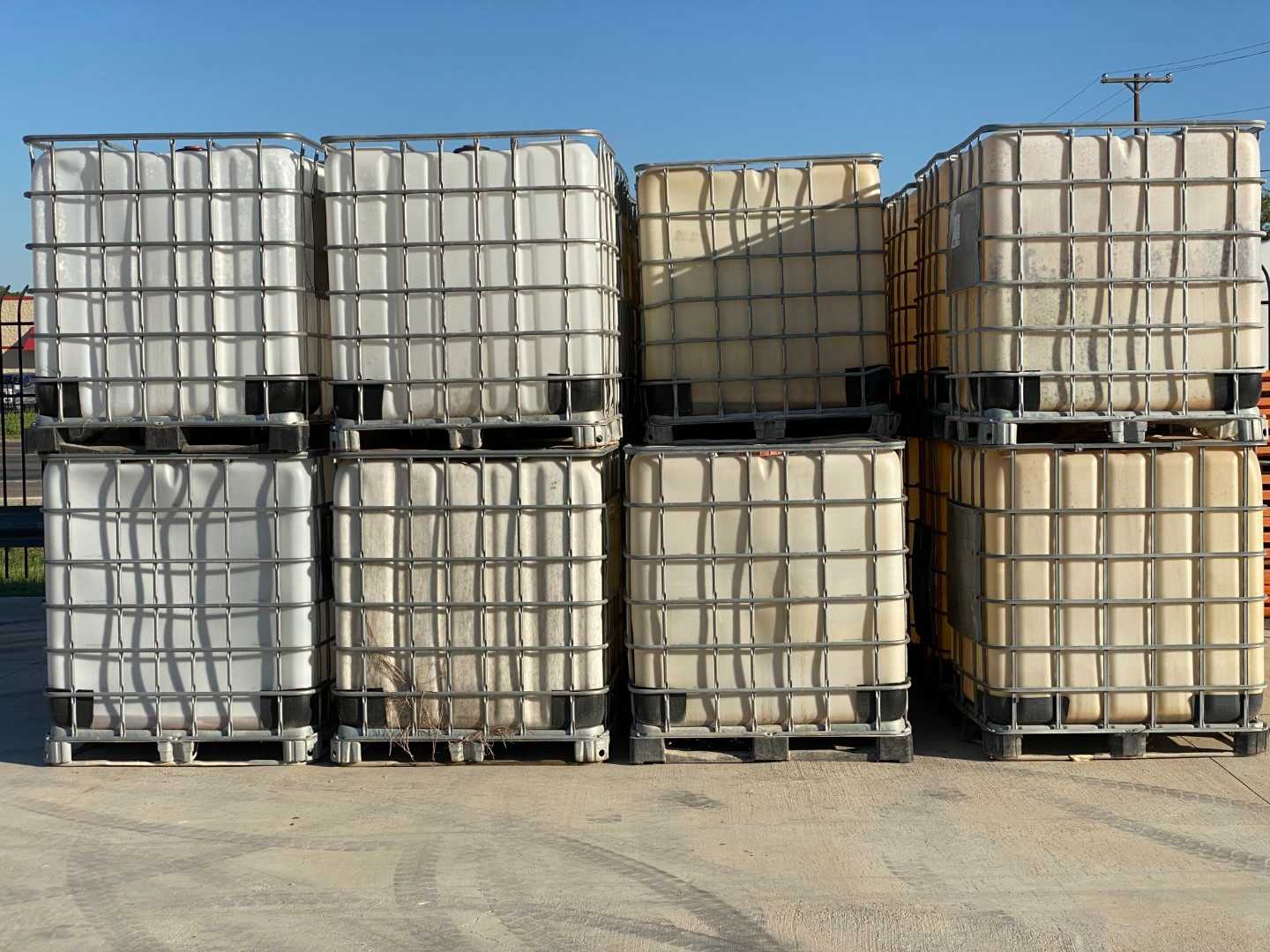 300 Gallon Tote Bin Cage + Tank