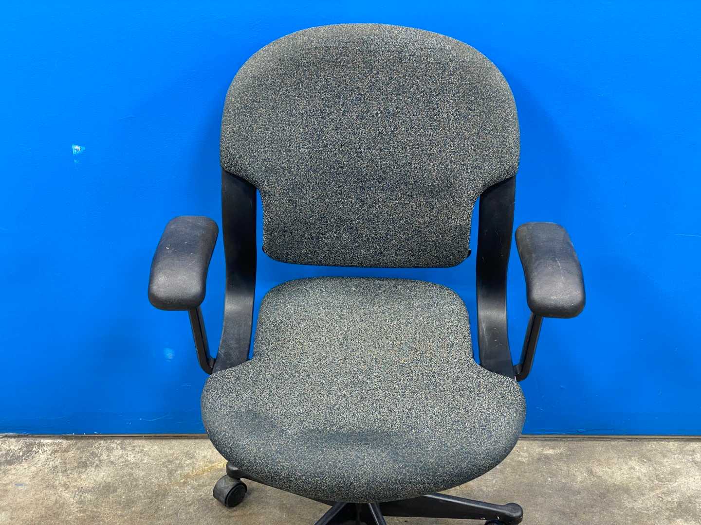 Green Office Chair w\ Wheels