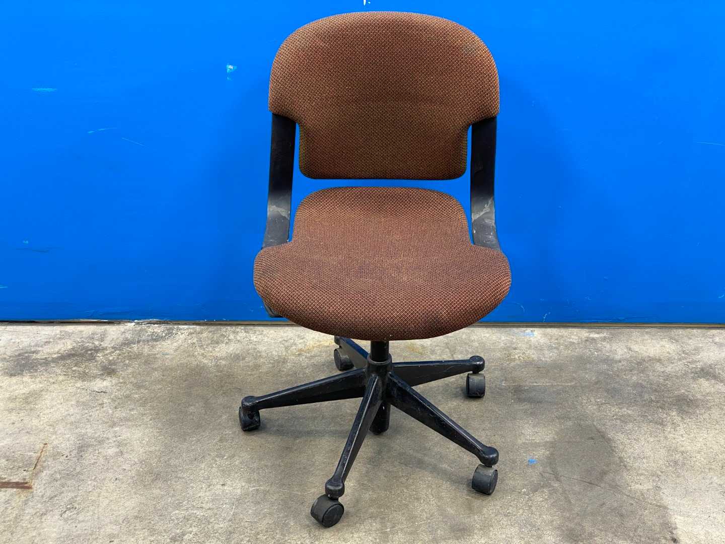 Herman Miller Equa 2 Pedestal Office Chairs Available In Brown Not Available & G