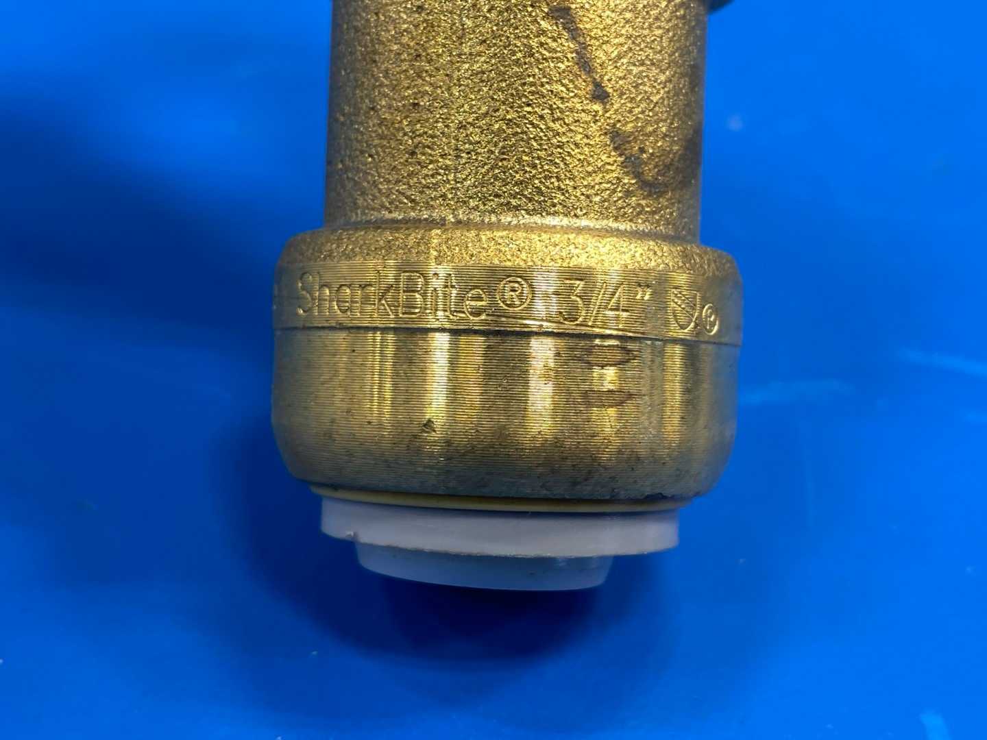 RWC SharkBite U4016LF Adapter – 3/4” x 3/4” Push-to-Connect Fitting