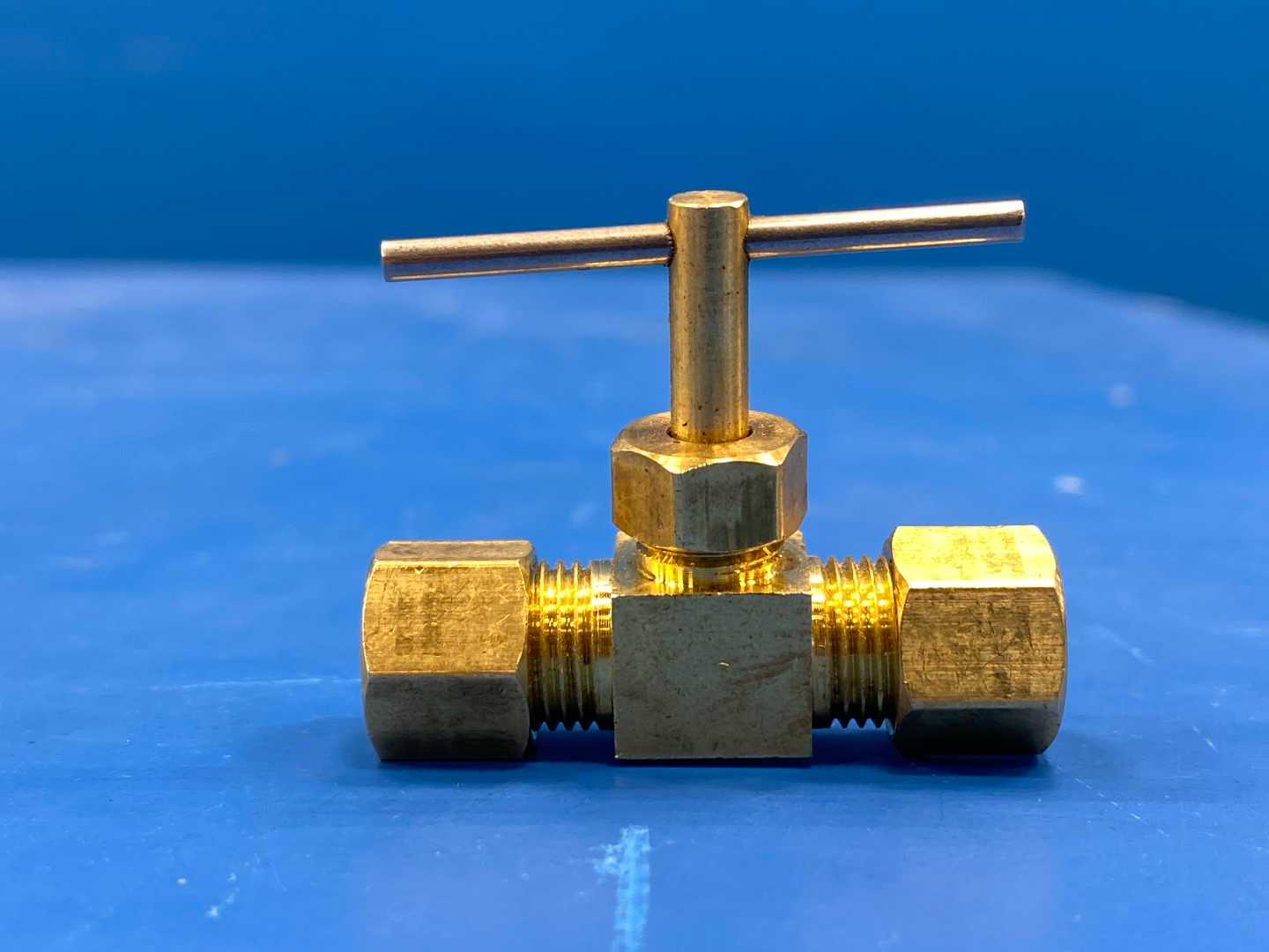 3/8" Brass Compression Needle Valve