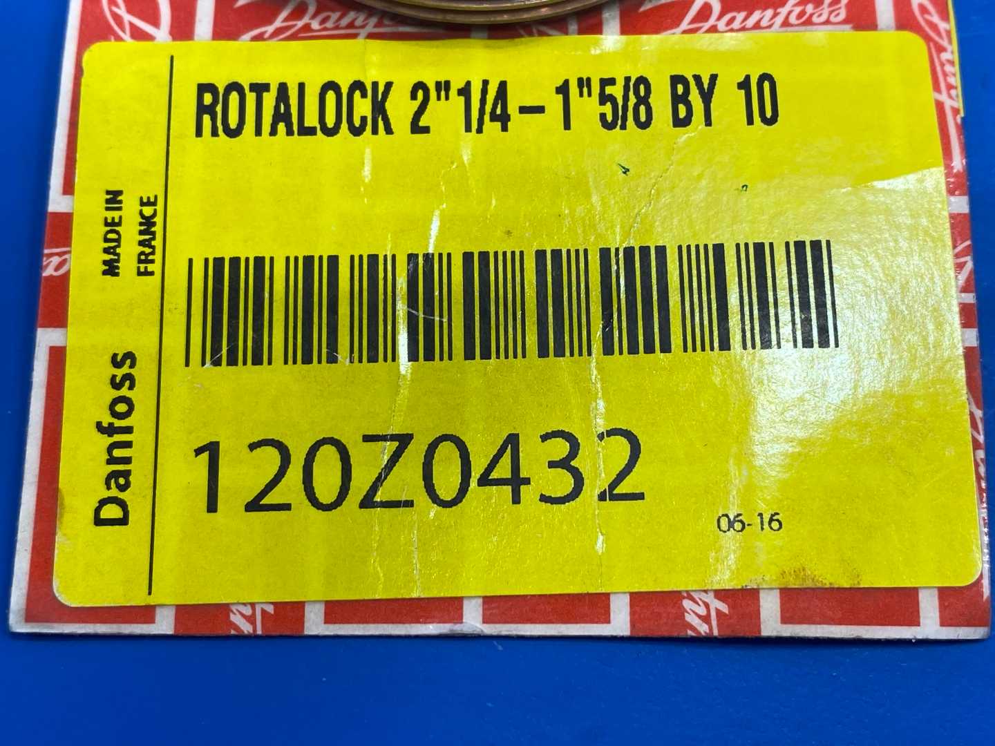 Danfoss 120Z0432, Rotalock 2-1/4"-1-5/8" By 10