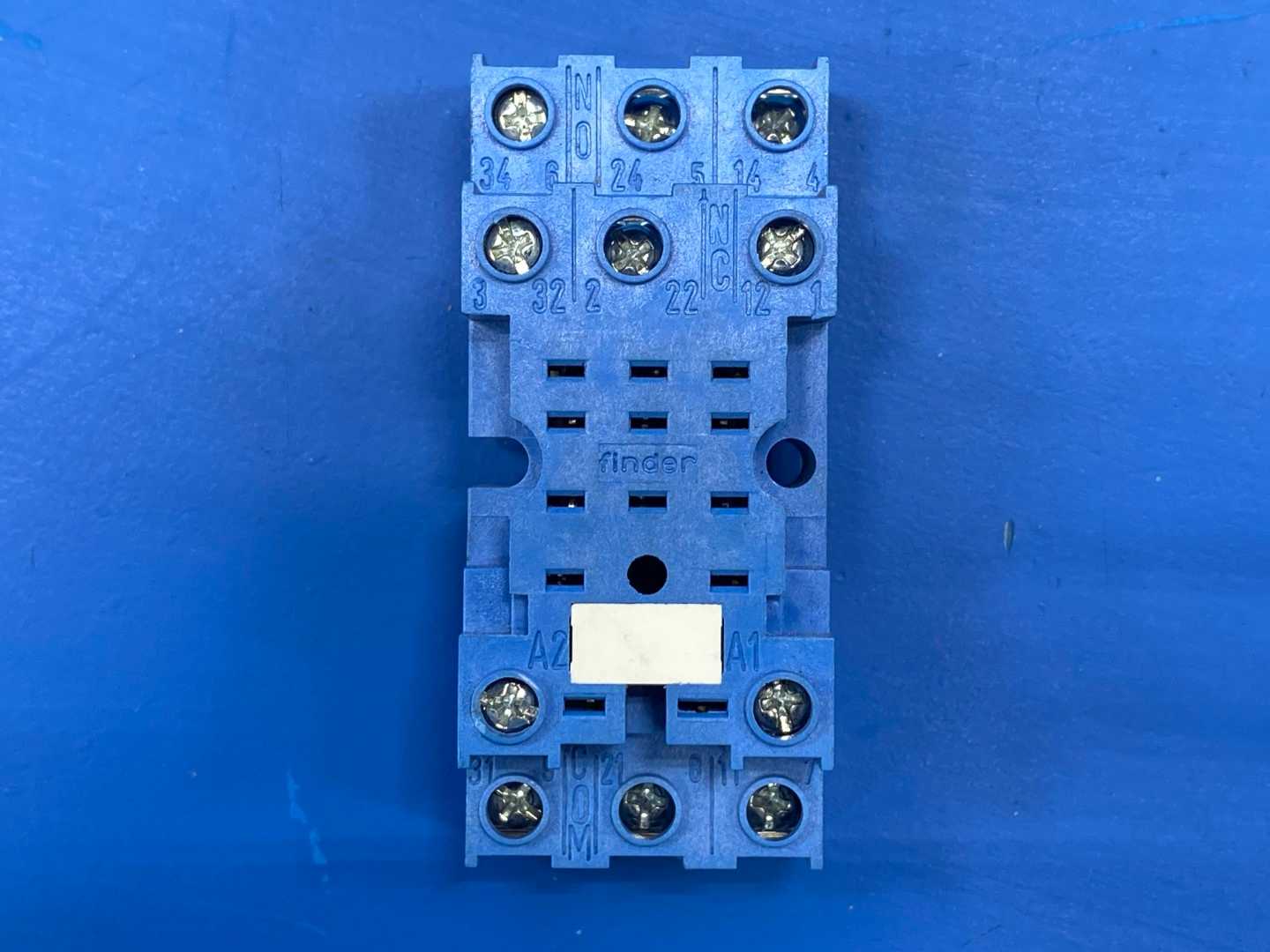 Finder Relay Socket, 10A/250V, DIN Rail, 11 Pins