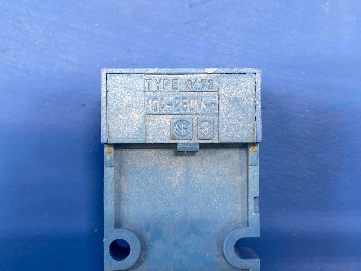 Finder Relay Socket, 10A/250V, DIN Rail, 11 Pins