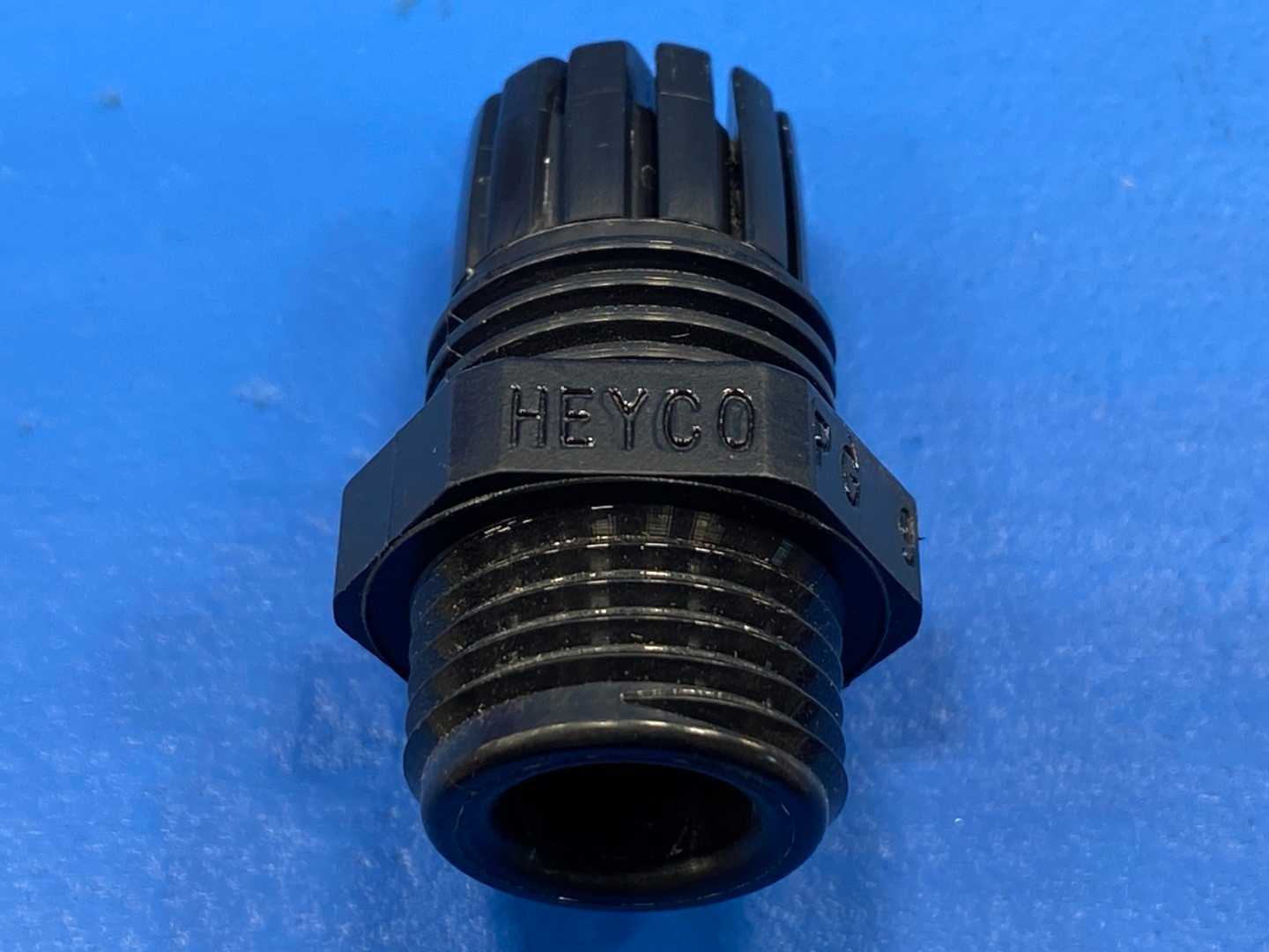 Heyco 3210 Liquidtight Cordgrip, PG9 (Missing Nut)