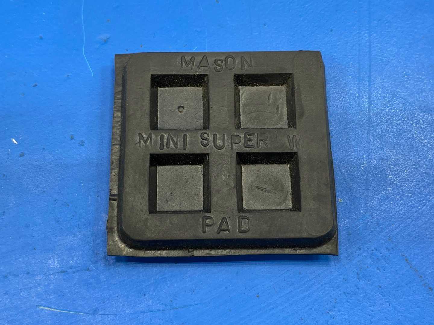 Mason MINI SUPER W– 
2” x 2” x 3/8” Pad Vibration Isolation