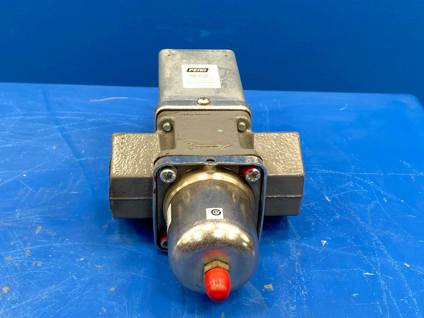 Penn V246GE1-001, 1"1/4" NTP, Water Valve, 200-400 PSIG