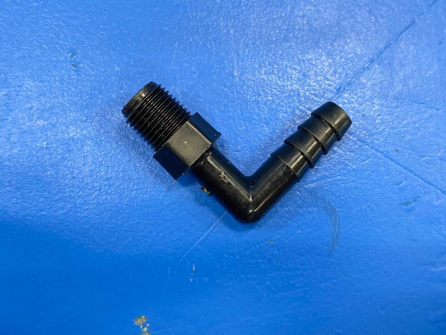 Black L-Shaped Nylon Hose Fitting 