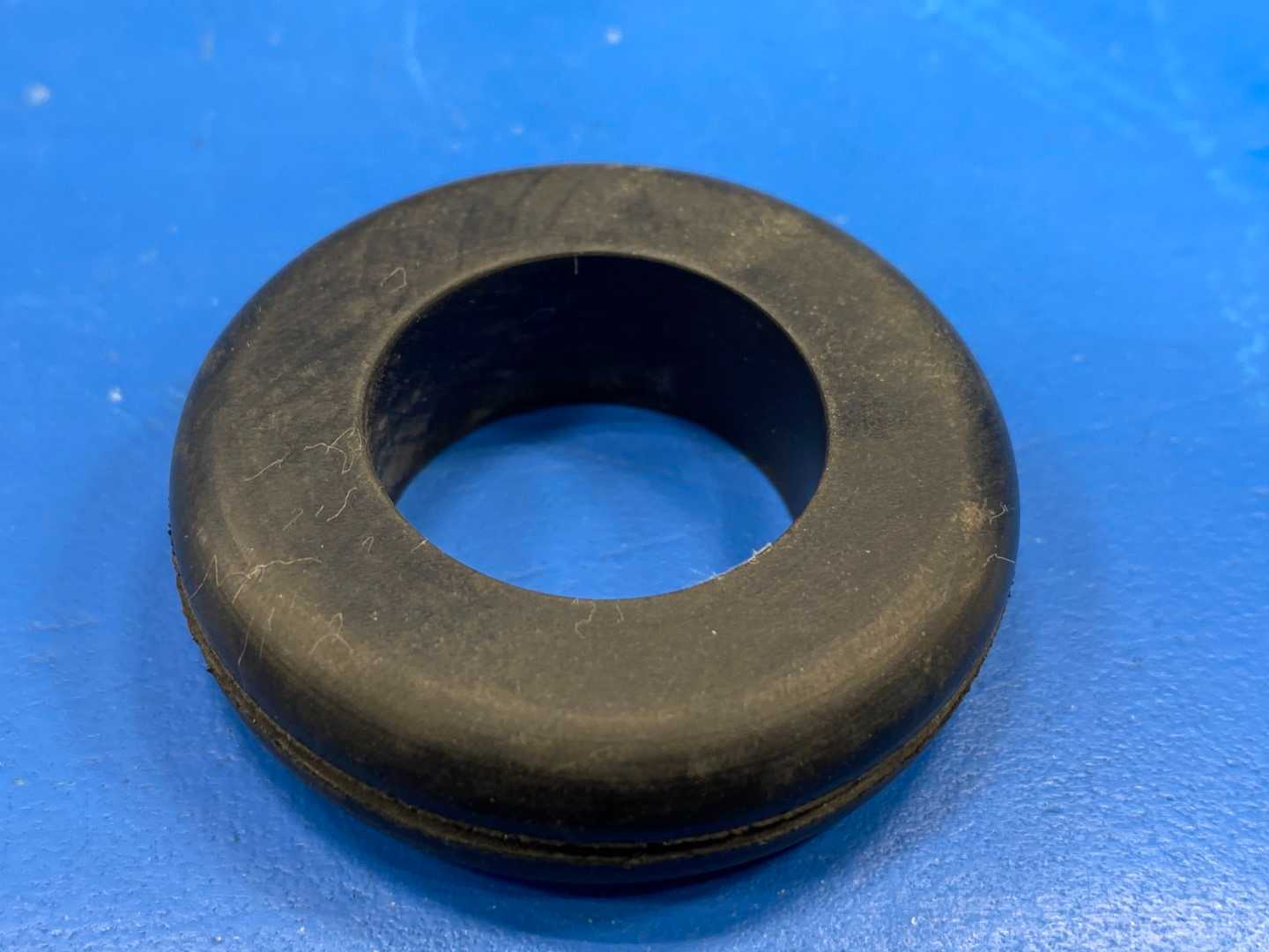 1-5/8"O.D. x 7/8" I.D Rubber Grommet