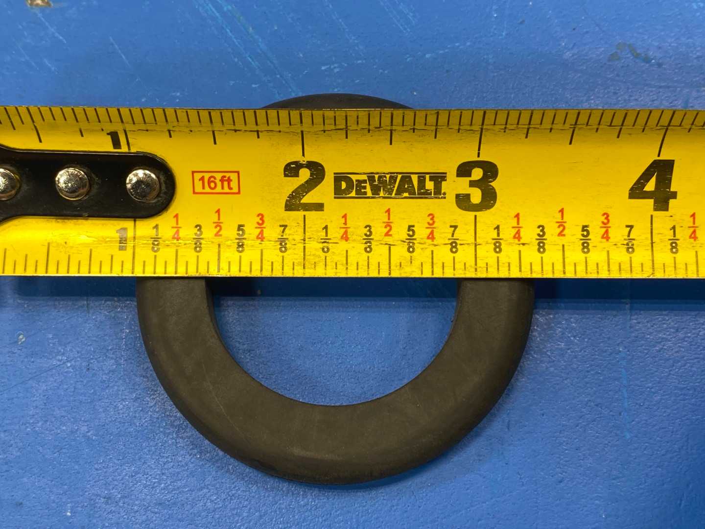 2-1/2" O.D x 1-1/2"I. D Rubber Grommet