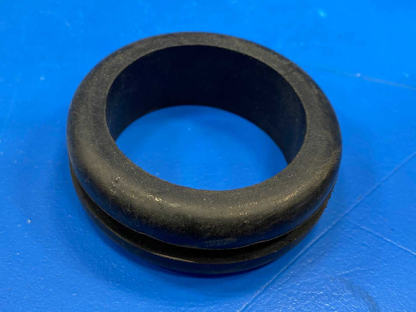 2-1/4" O.D x 1-5/8" I.D Rubber Grommet