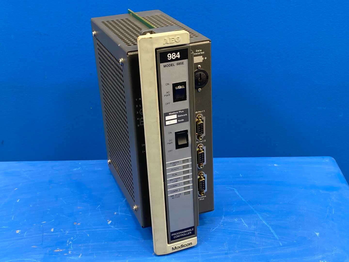 Schneider Modicon AEG  PC-E984-685 CNTL PC-E984-68 Model 685E