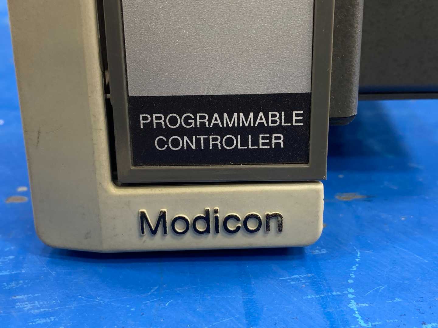 Schneider Modicon AEG  PC-E984-685 CNTL PC-E984-68 Model 685E