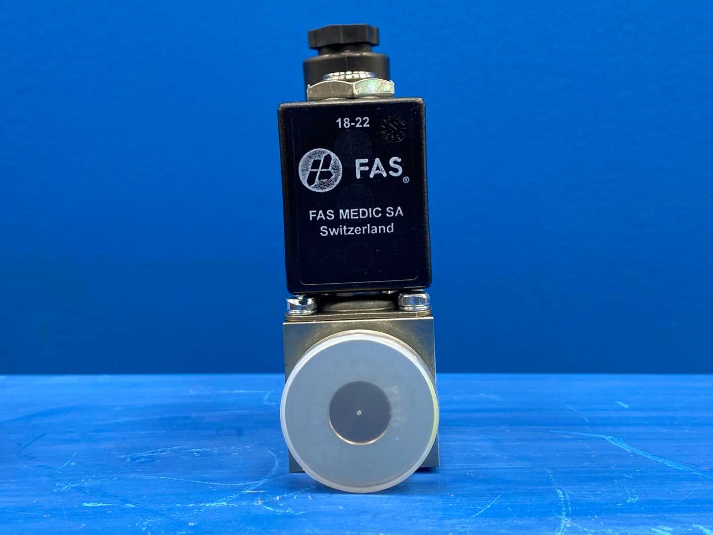 IMI FAS Medic SA Alcatel Vacuum 04-211F-09-20 OP100788 Valve Isolation NW 1 FTG 100/115v