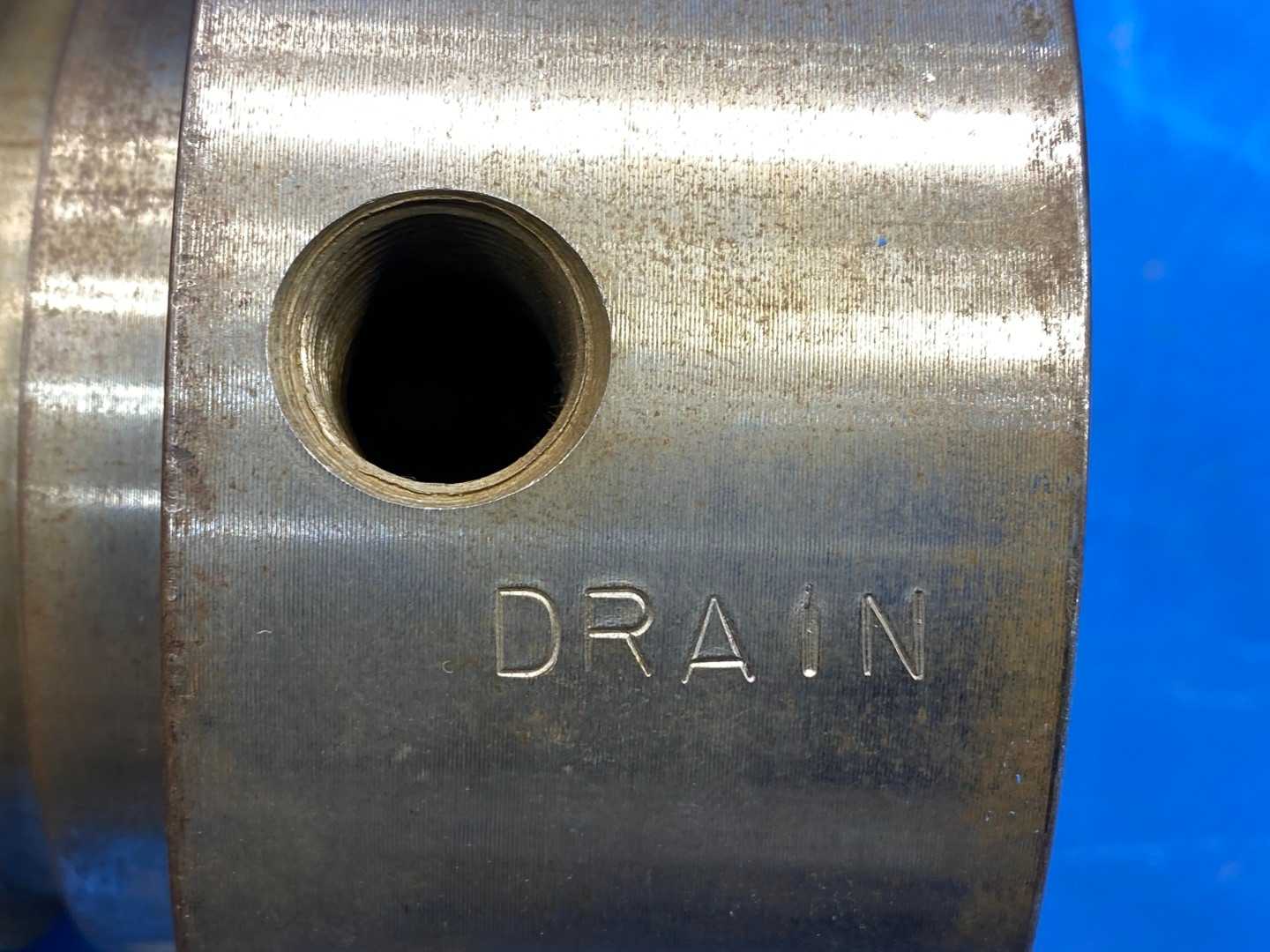 Berkshire caplower *K*  DWG. D-3930-92 Pneumatic Manifold Cap